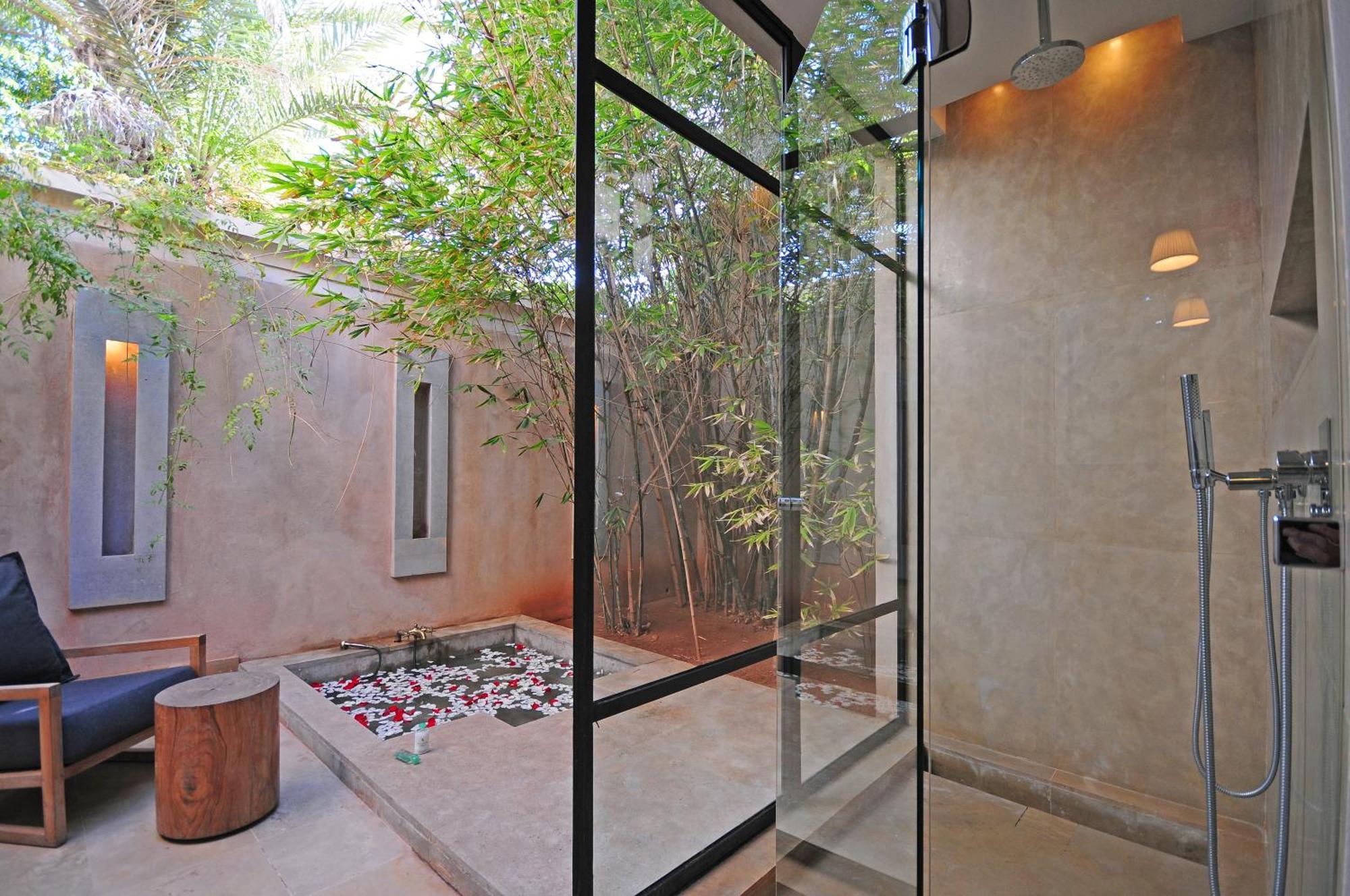 ปาแล นมัสการ Hotel Ouled Jelal ภายนอก รูปภาพ
