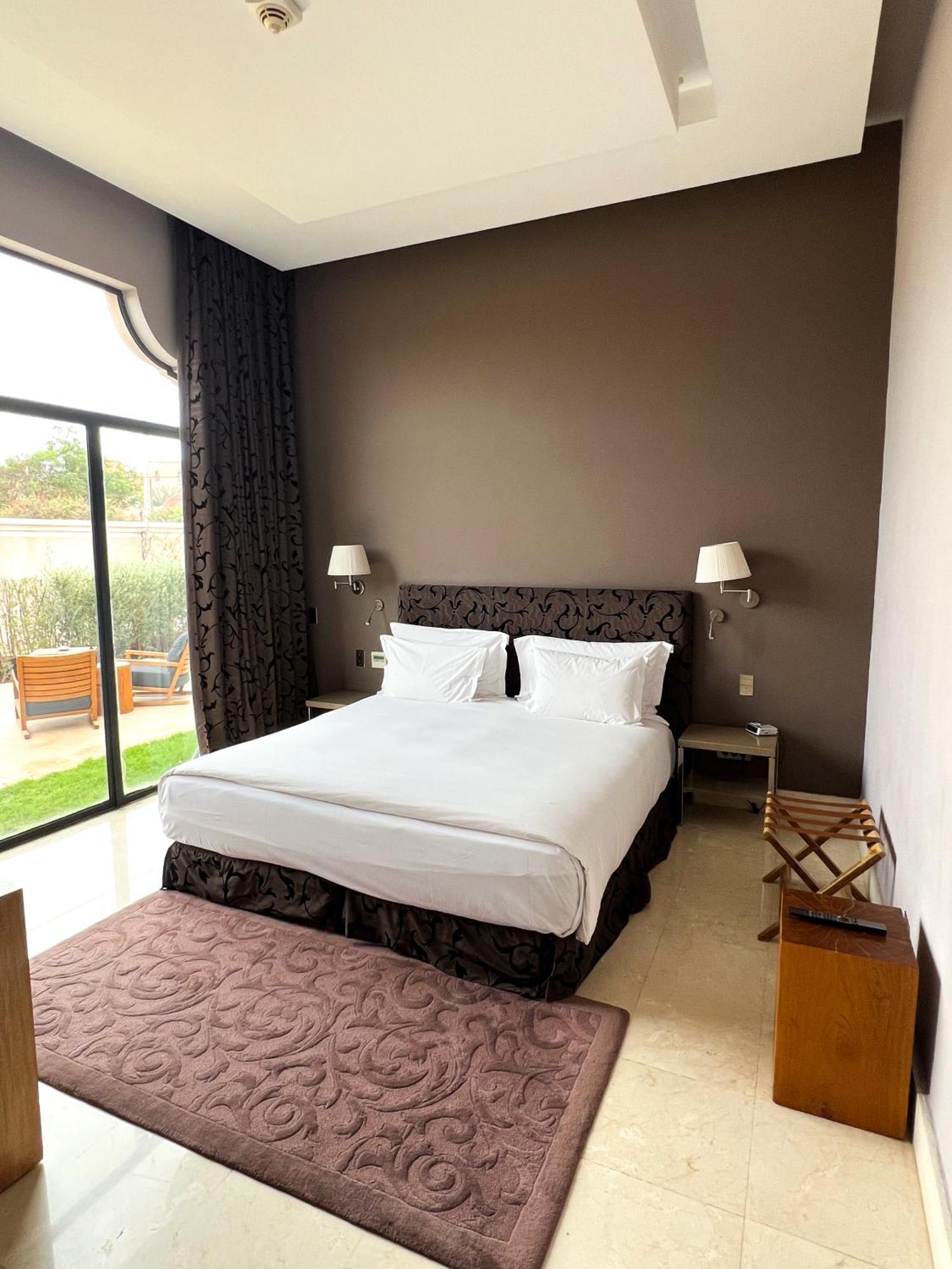 ปาแล นมัสการ Hotel Ouled Jelal ภายนอก รูปภาพ