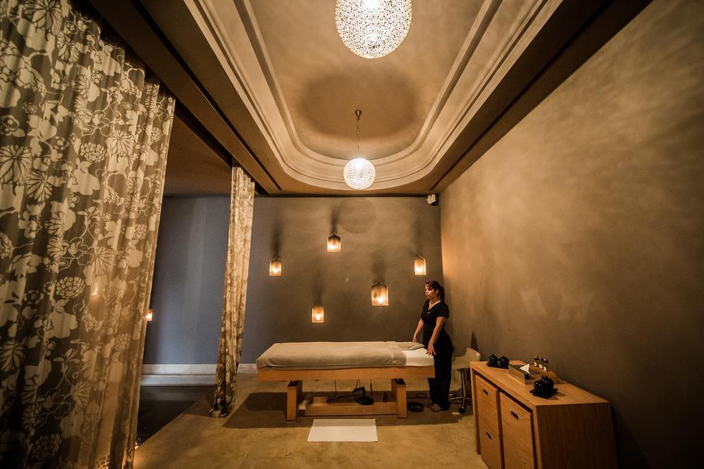 ปาแล นมัสการ Hotel Ouled Jelal ภายนอก รูปภาพ